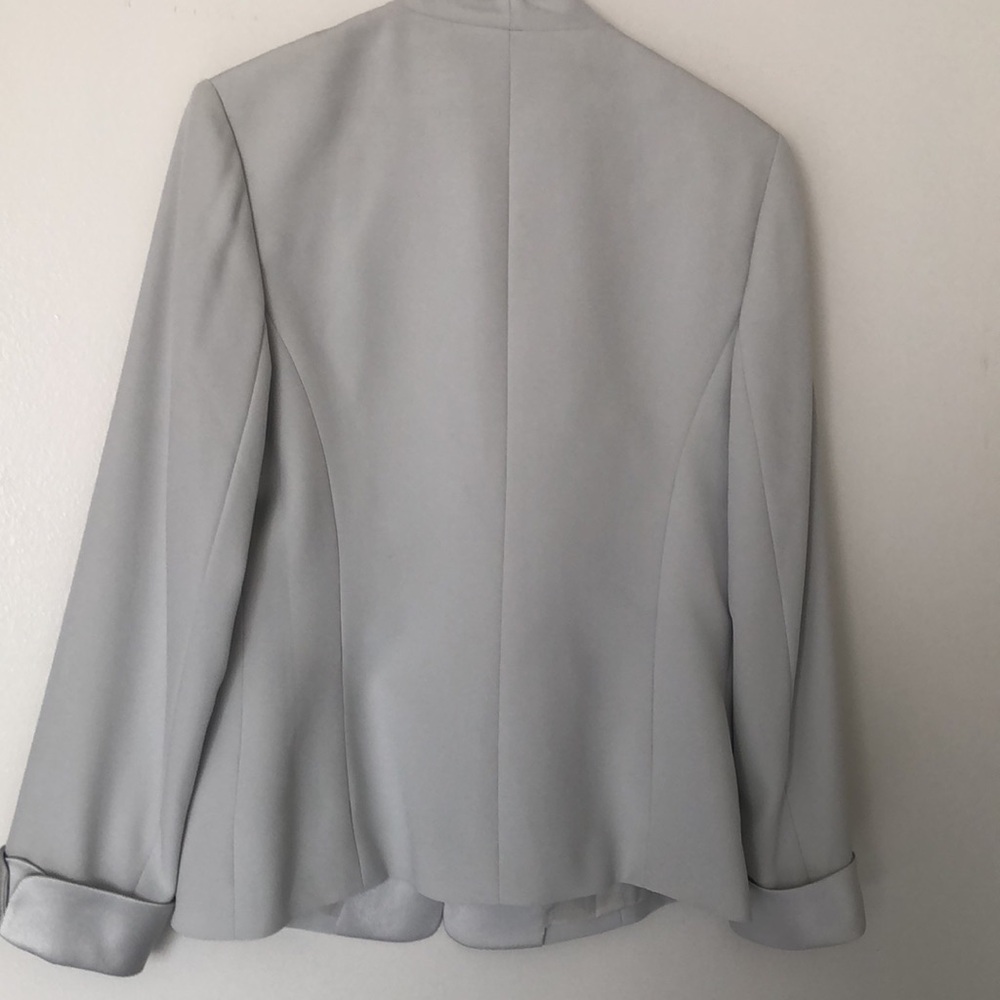 3 Piece Albert Nipon Suit Light Pearl Grey Weddin… - image 2